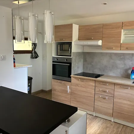 Maison Familiale Avec Grand Jardin Et Jeux Enfants Holiday home *