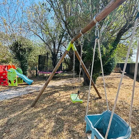 بيت للعطل Maison Familiale Avec Grand Jardin Et Jeux Enfants *